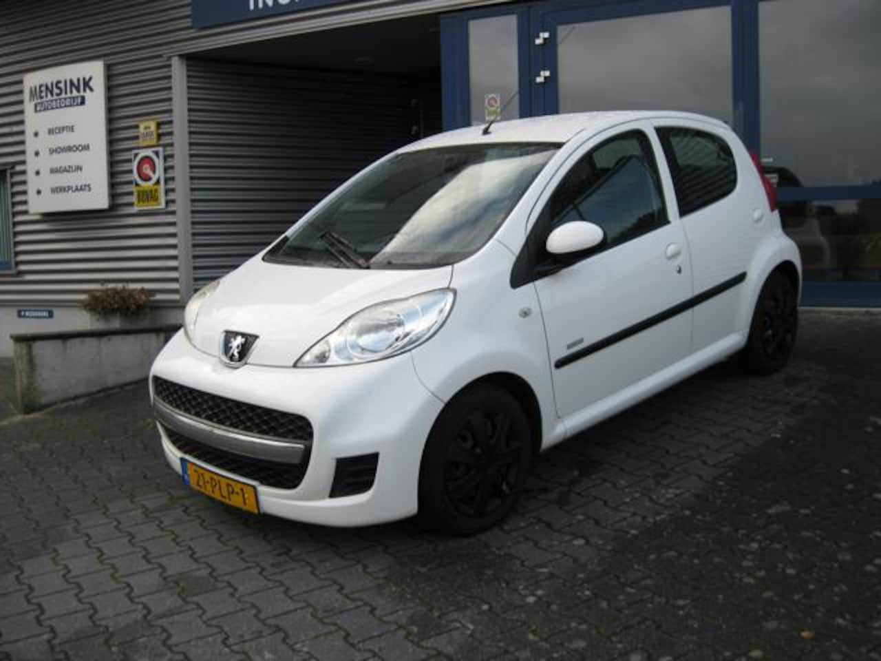Peugeot 107 - 1.0 12V 5DR - AutoWereld.nl