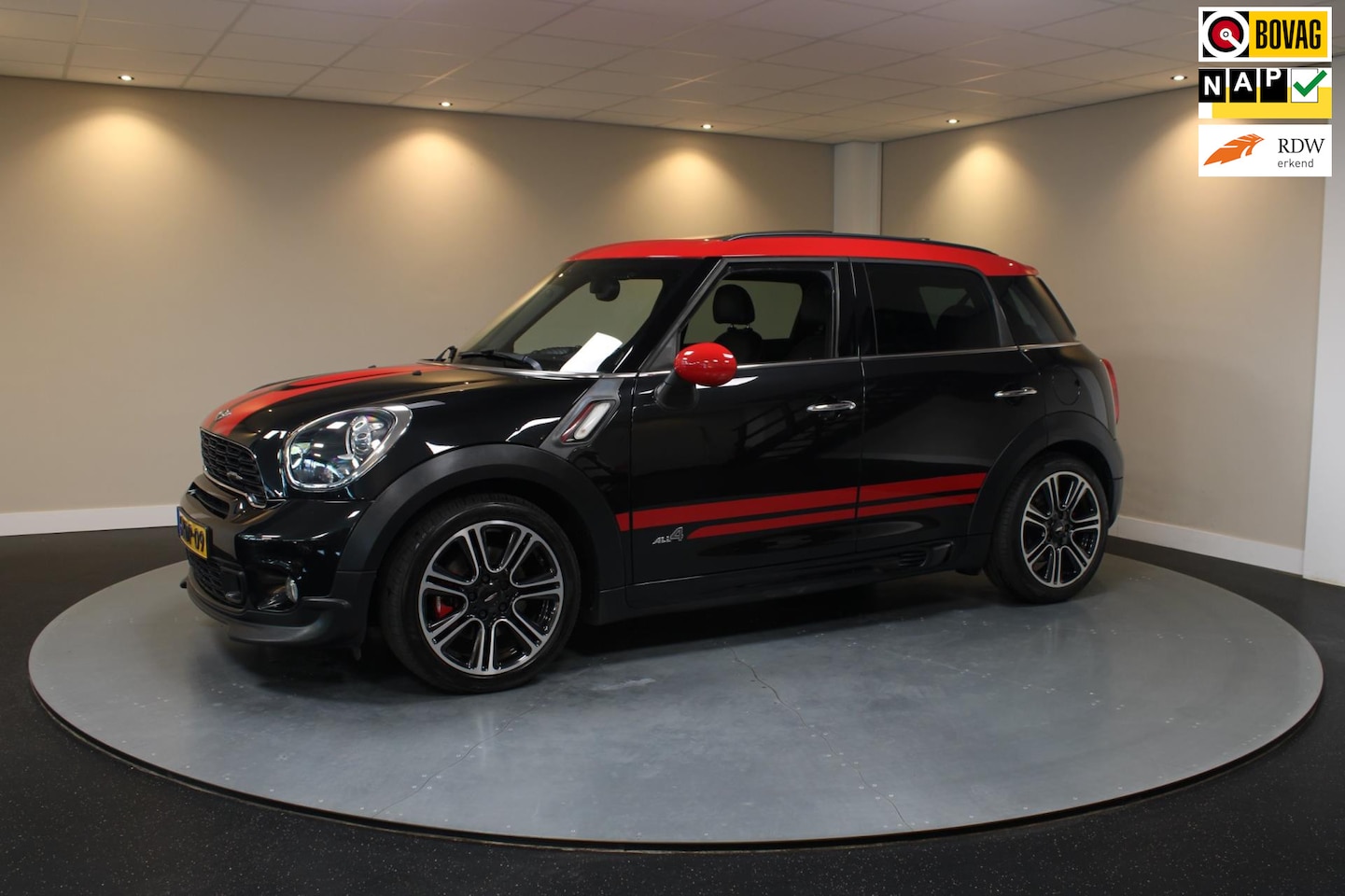 MINI Countryman - Mini 1.6 John Cooper Works ALL4 Chili *218Pk!* Pano|Leer|Stoelverw. - AutoWereld.nl