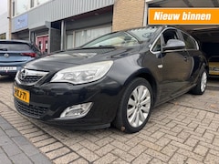 Opel Astra - 1.4 Turbo Sport 5HB 17 INCH NETTE AUTO APK 1-2026