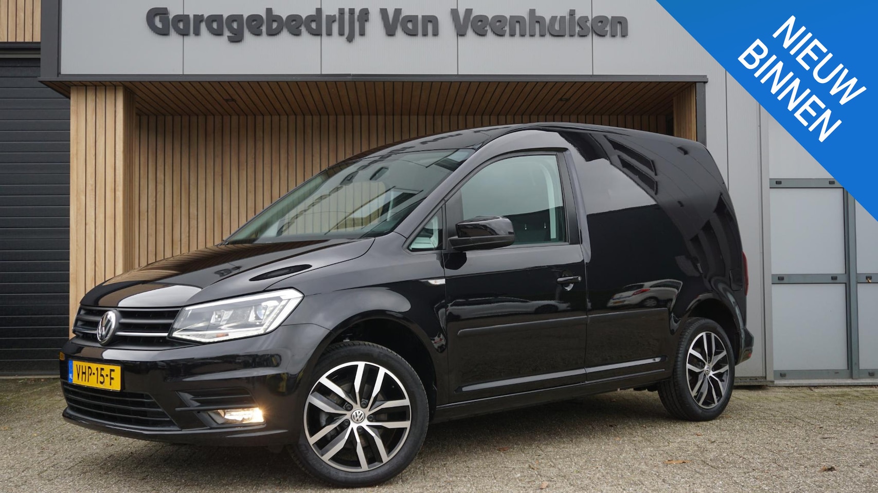 Volkswagen Caddy - 2.0 TDI 75pk Exclusive Edition LED/Xenon Adaptive Cruise Control 17inch LM App-Connect *NL - AutoWereld.nl