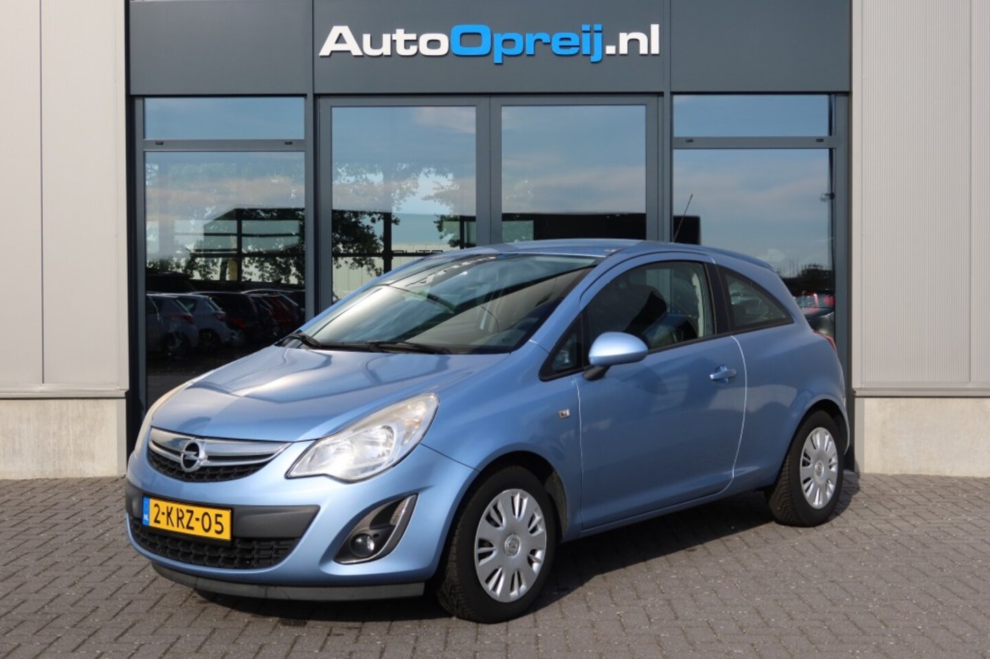 Opel Corsa - 1.4-16V Design Edition 101pk 3drs. Airco, PDC, Stoel / stuurverwarming - AutoWereld.nl