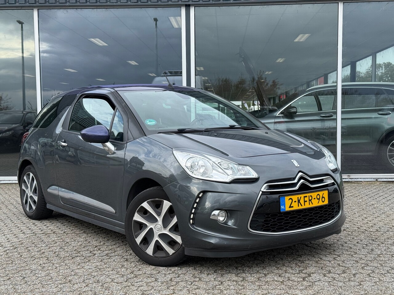 Citroën DS3 Cabrio - 1.2 VTi Chic 1.2 VTi Chic - AutoWereld.nl
