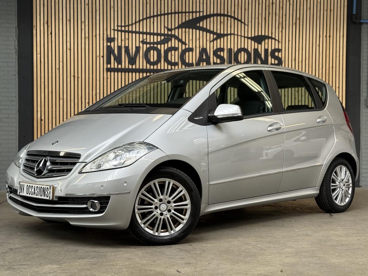 Mercedes-Benz A-klasse - 160 Business Class Elegance AUTOMAAT/CRUISE/APPLE CARPLAY/PDC/NAP! - AutoWereld.nl