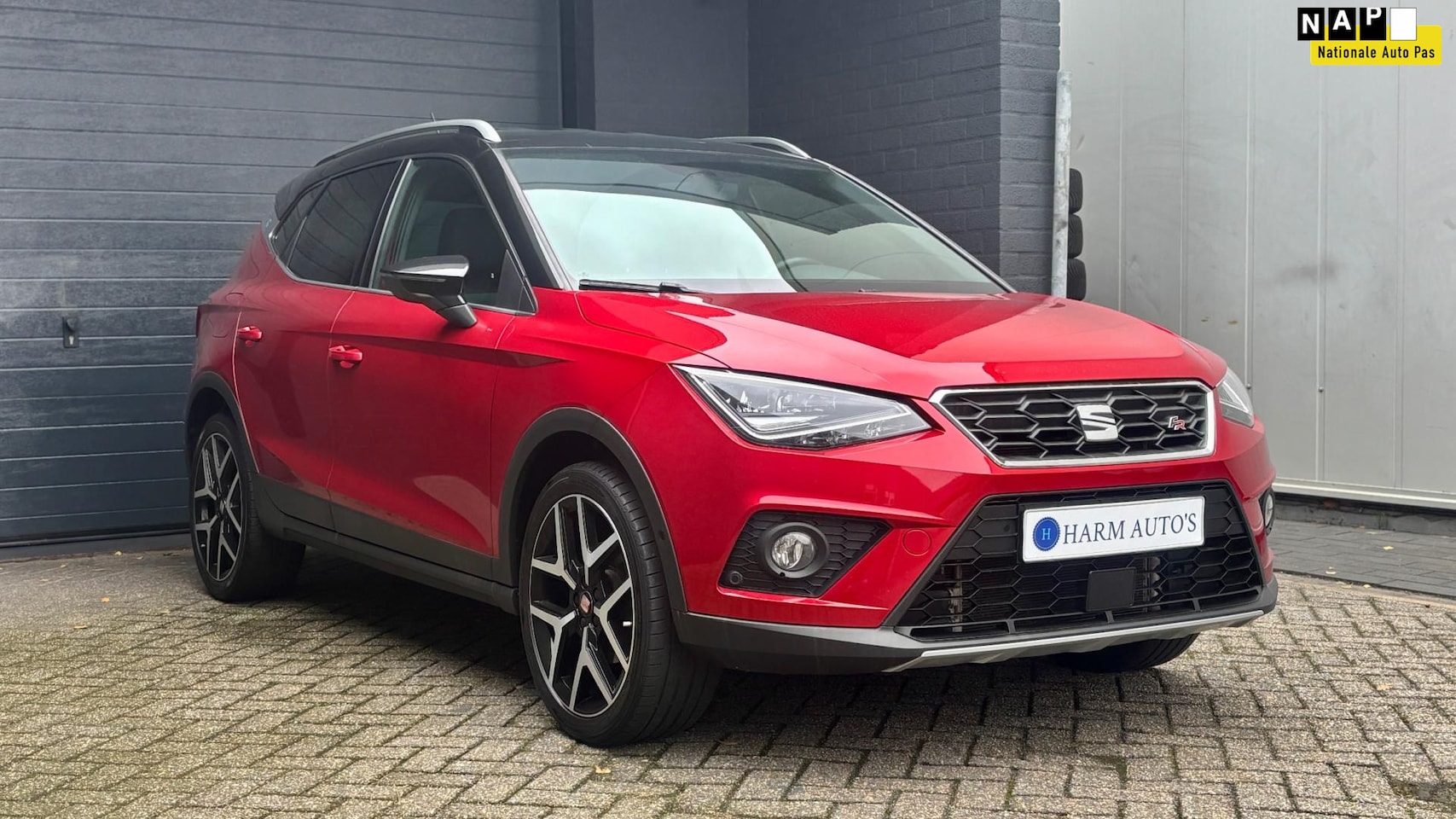 SEAT Arona - 1.5 TSI EVO FR 150pk Navi / Keyless / Alcantara / Cruise / LED - AutoWereld.nl