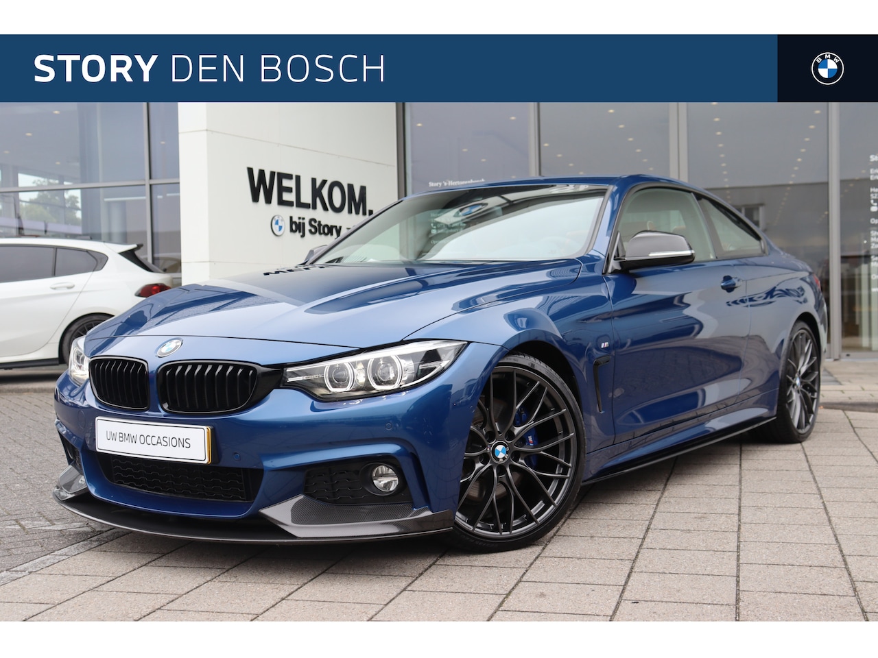 BMW 4-serie Coupé - 420i High Executive M Sport Automaat / Sportstoelen / Achteruitrijcamera / Stuurverwarming - AutoWereld.nl
