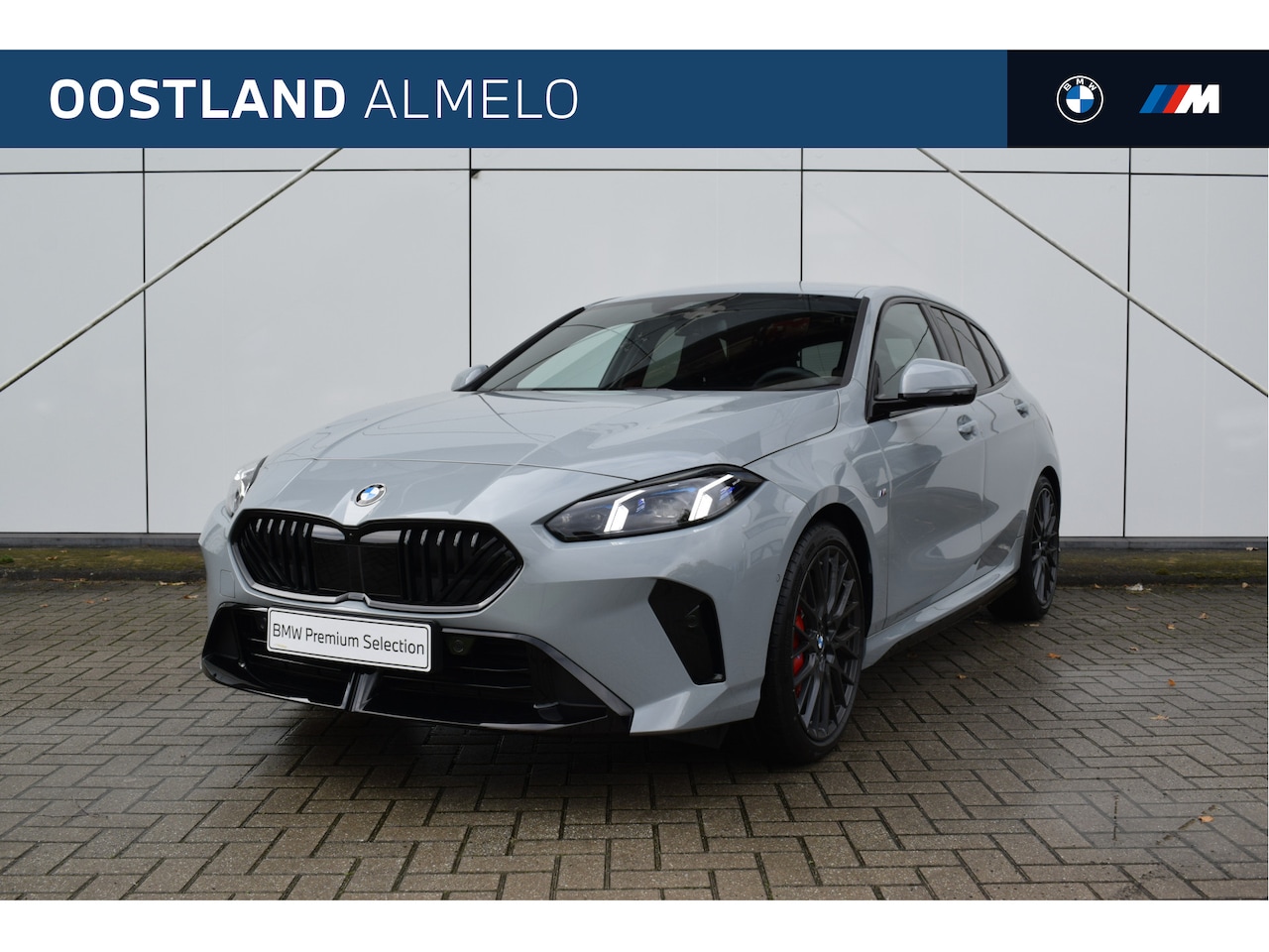 BMW 1-serie - 120 M Sport Automaat / M Sportstoelen / Adaptieve LED / Comfort Access / M Adaptief onders - AutoWereld.nl