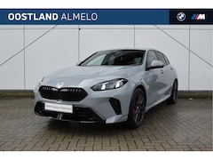 BMW 1-serie - 120 M Sport Automaat / M Sportstoelen / Adaptieve LED / Comfort Access / M Adaptief onders