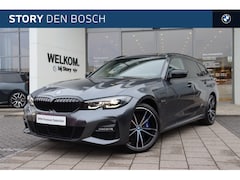 BMW 3-serie Touring - 330e High Executive M Sport Automaat / Panoramadak / Sportstoelen / Achteruitrijcamera / S