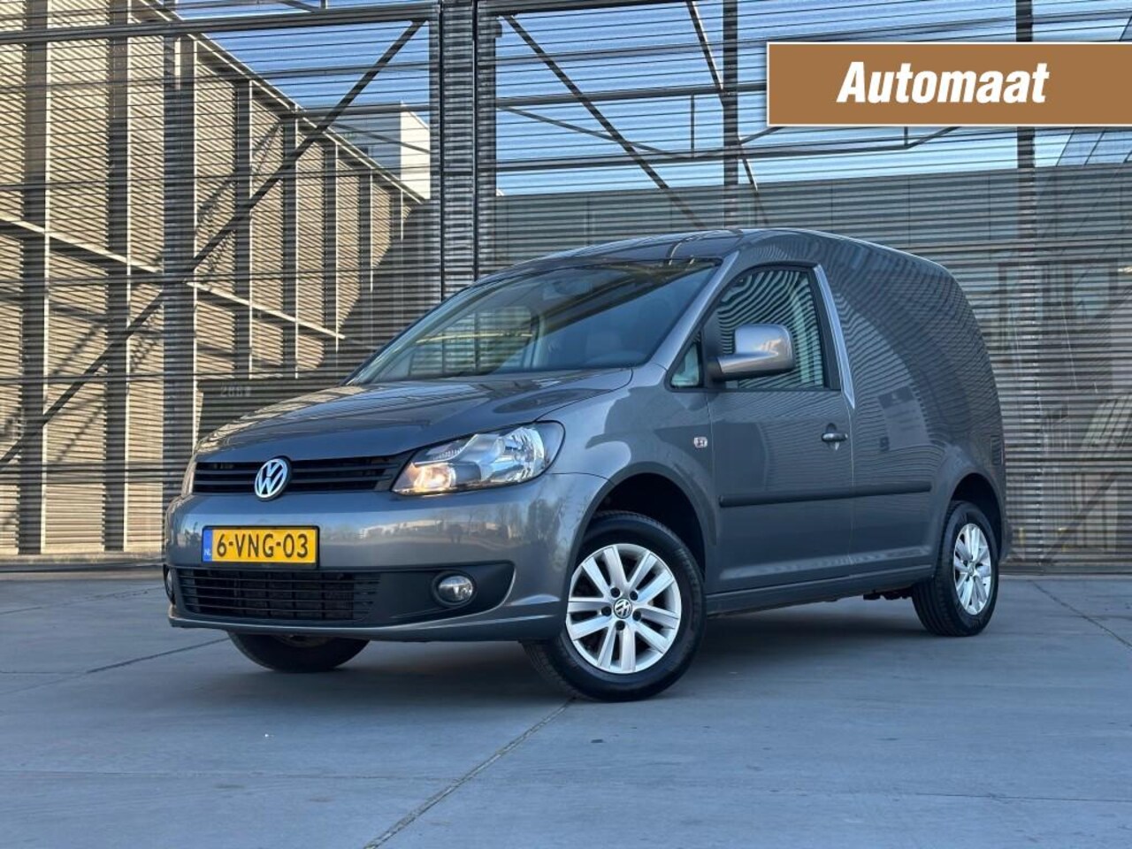 Volkswagen Caddy - 1.6 TDI AIRCO/NAVI/LM VELGEN/AUTOMAAT !! - AutoWereld.nl