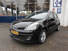Renault Clio Estate - 1.2 TCE Corporate Sport Airco / Trekhaak / Cruise contr. / Nieuwe APK