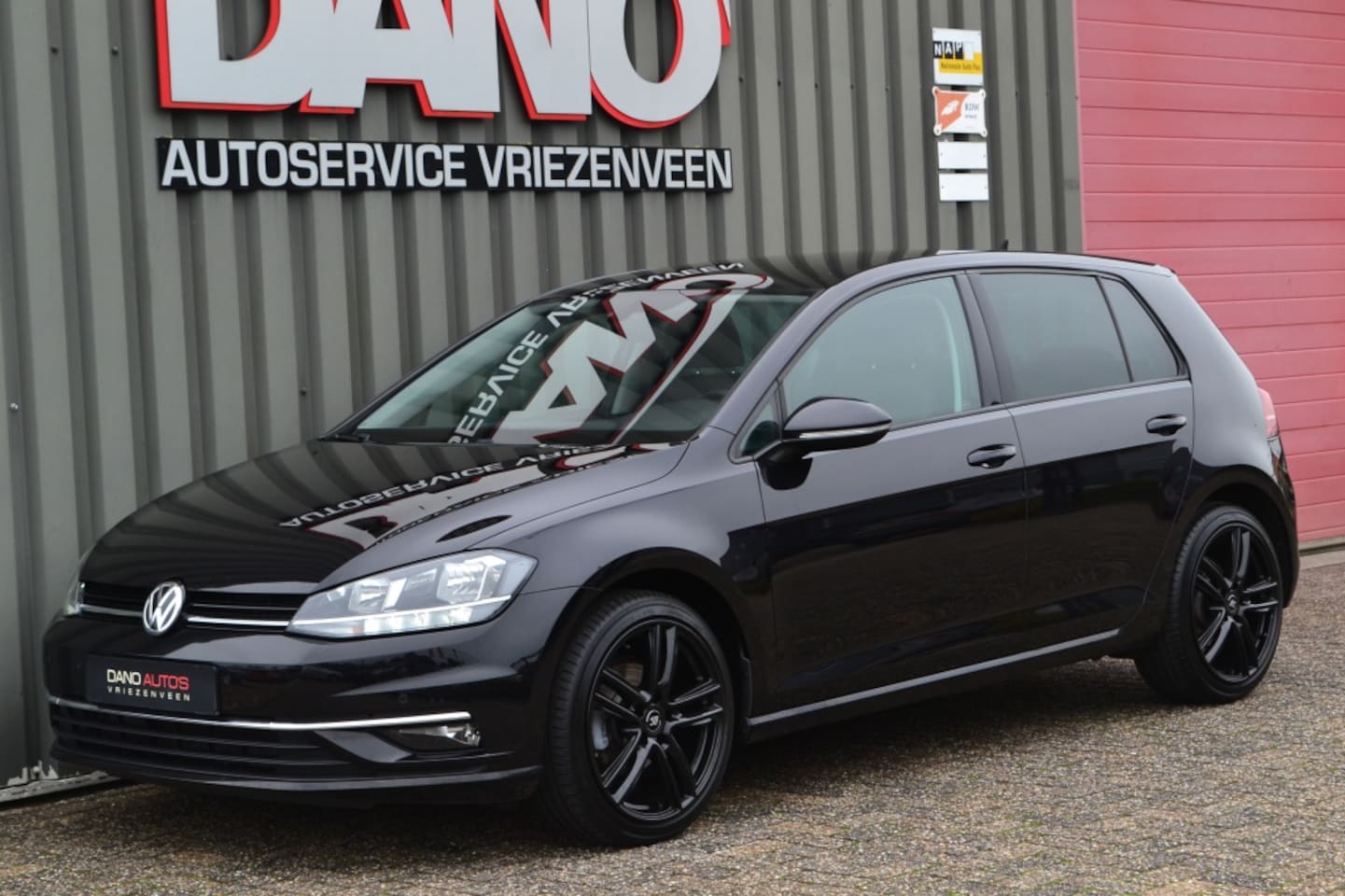 Volkswagen Golf - 1.0 TSI Comfortline Business Navi/LED/Carplay/Trekhaak - AutoWereld.nl