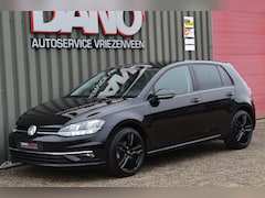 Volkswagen Golf - 1.0 TSI Comfortline Business Navi/LED/Carplay/Trekhaak