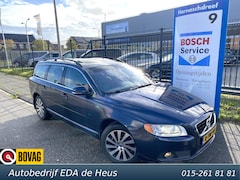 Volvo V70 - 2.0 T5 Automaat-6 Summum met o.a. leer, open dak, elektr. kofferklep, stoelverwarming, etc