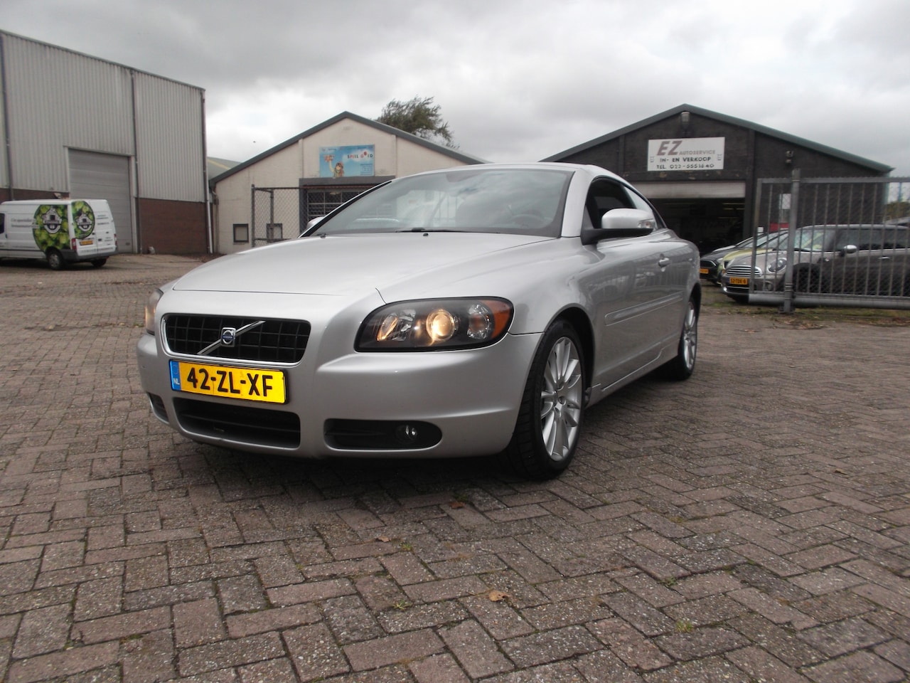 Volvo C70 Convertible - 2.0D Kinetic airco - AutoWereld.nl