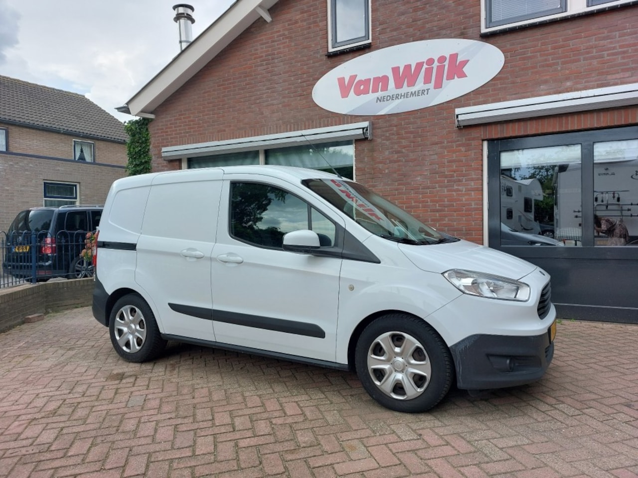 Ford Transit - 1.5 tdci trend - AutoWereld.nl