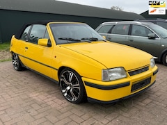 Opel Kadett - 2.0i GSi | knal gele cabrio