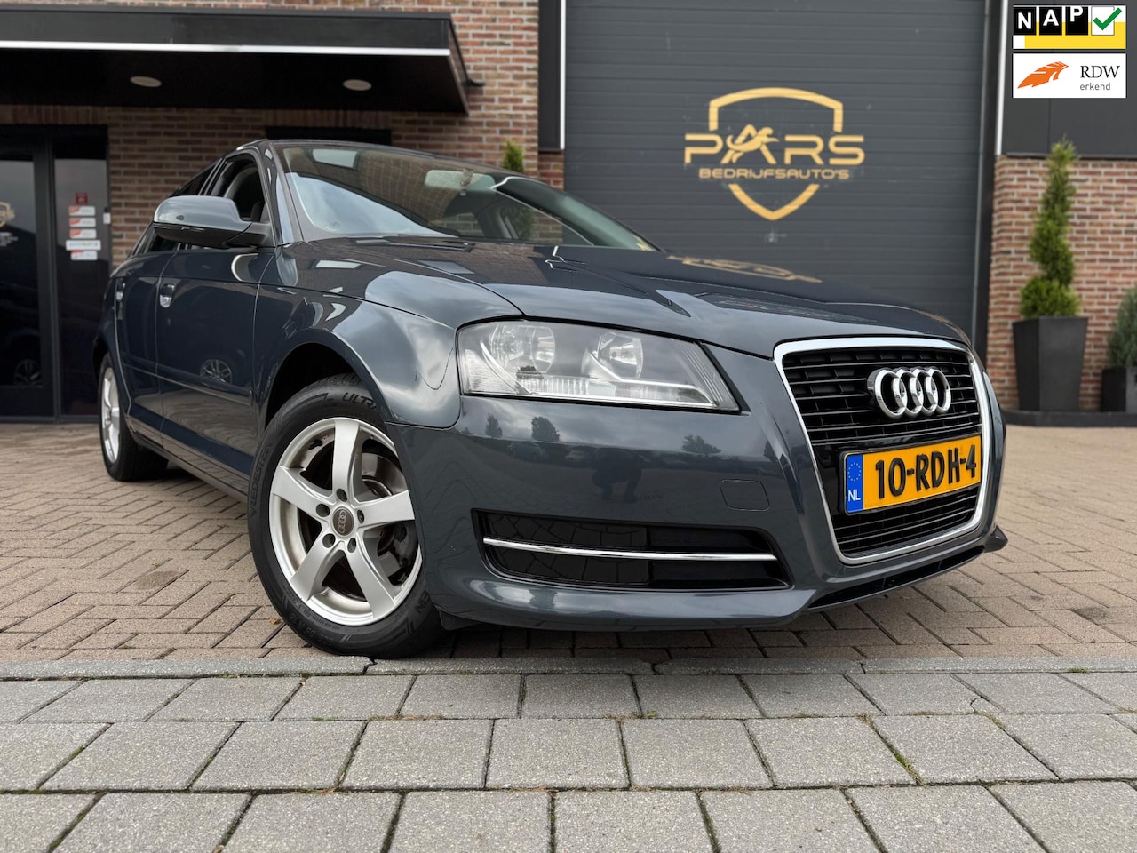 Audi A3 Sportback - 1.2 TFSI Attraction Pro Line Business Airco Navi Cruise Control Elk.Ramen 5drs zer nette! - AutoWereld.nl