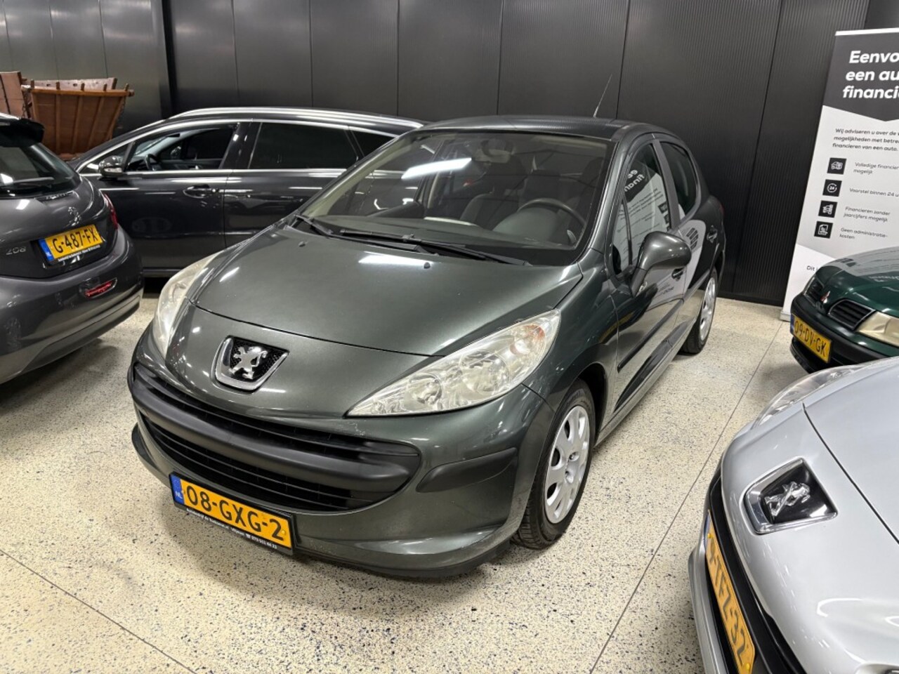 Peugeot 207 - 1.4-16V X-LINE AUTOMAAT / AIRCO / USB / AUX / CV - AutoWereld.nl
