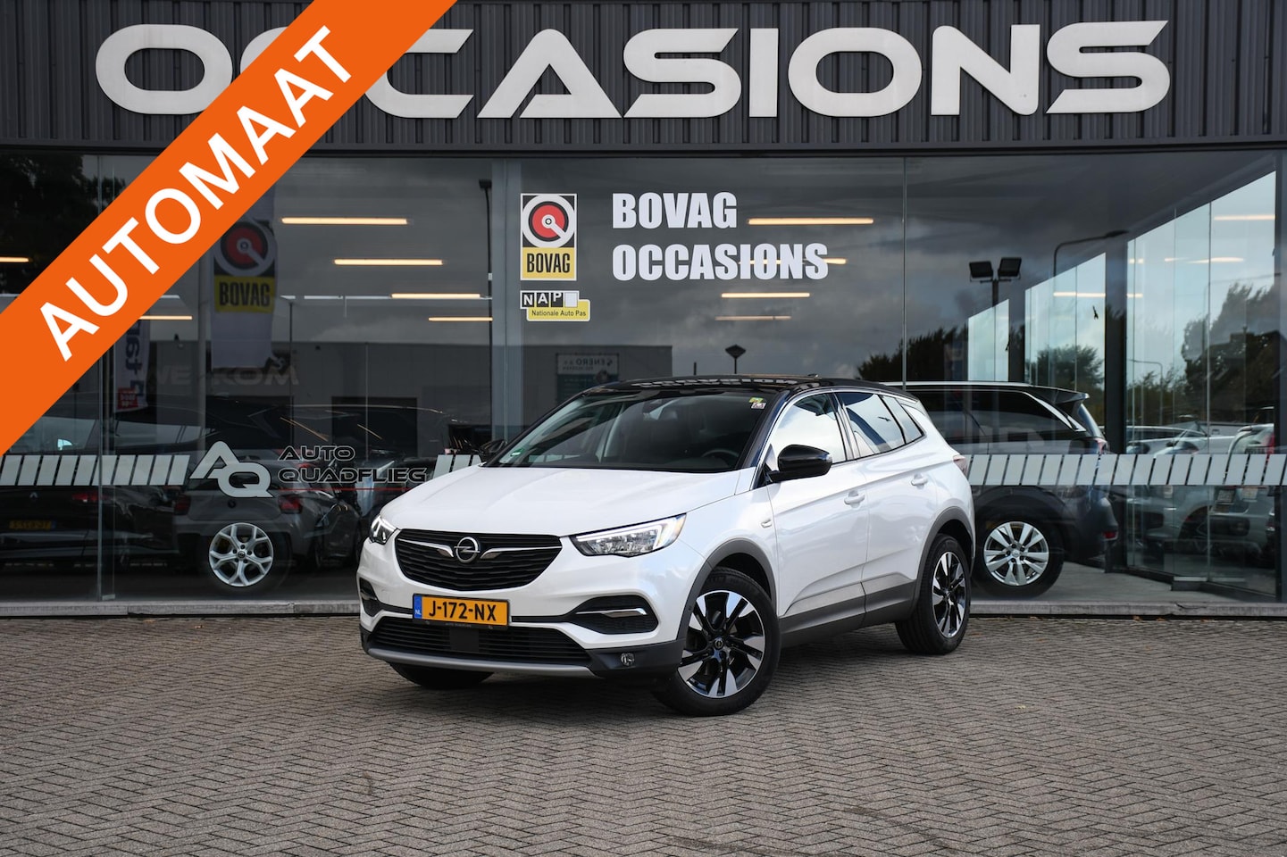 Opel Grandland X - Innovation 1.2 Turbo 130pk ADAPT. CC/ 18''LM/ CAM. - AutoWereld.nl