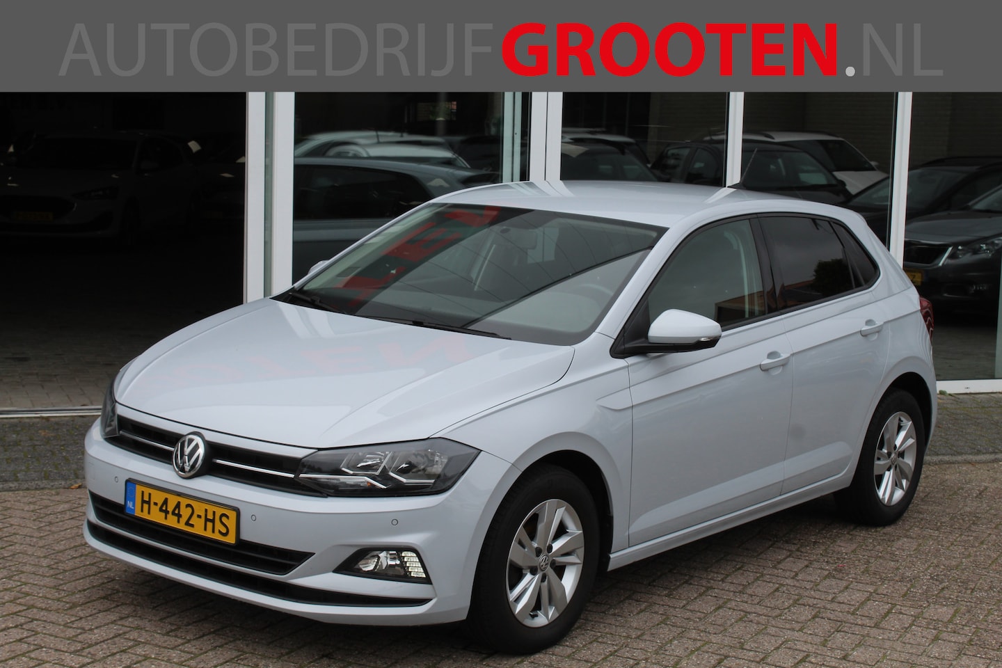 Volkswagen Polo - 1.0 TSI//Apple carplay//Airco//5drs!! - AutoWereld.nl