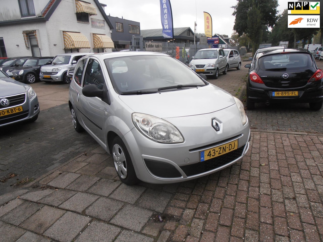 Renault Twingo - 1.2 Authentique airco elek pak nap apk - AutoWereld.nl