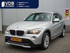BMW X1 - sDrive20i Business 184 PK Automaat | Leder | Navigatie | Clima |