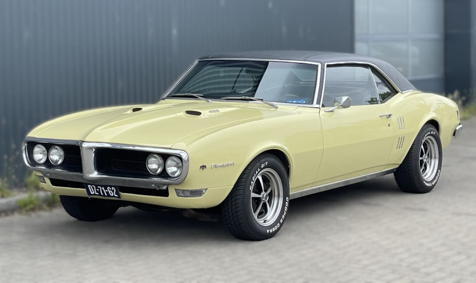 PONTIAC FIREBIRD
