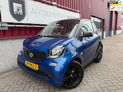 Smart Fortwo - 1.0 Pure // Airco // 104 DKM NAP // 17 Inch LM