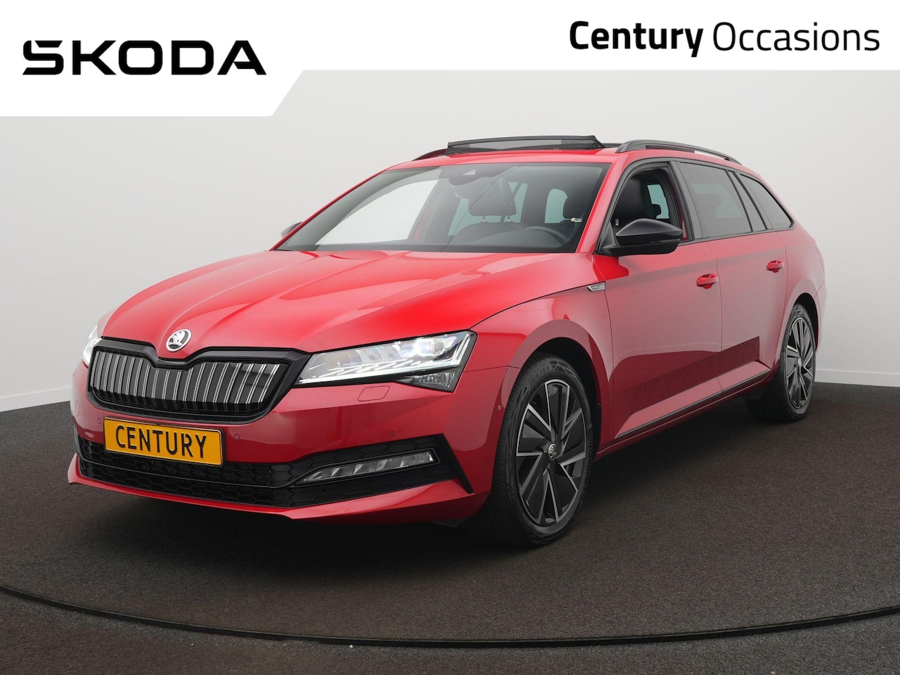 Skoda Superb Combi - 1.4 TSI iV Sportline Business / Panodak / Leer / Elek. Stoelen - AutoWereld.nl