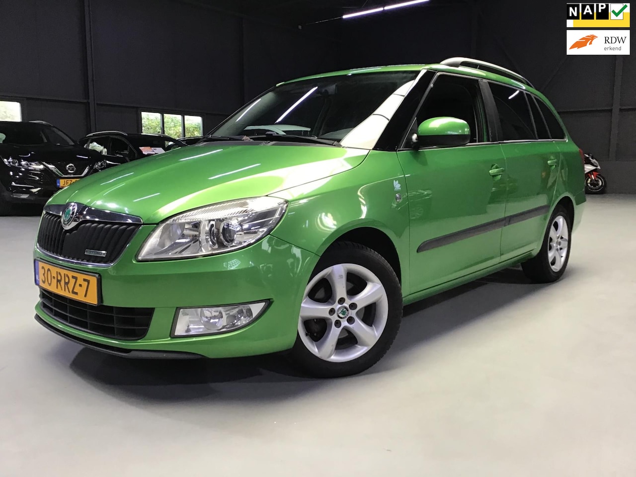 Skoda Fabia Combi - 1.2 TDI Greenline I Airco I Cruise I Trekhaak I 15 Inch I Getint glas I Zuinig I 2 sleutel - AutoWereld.nl
