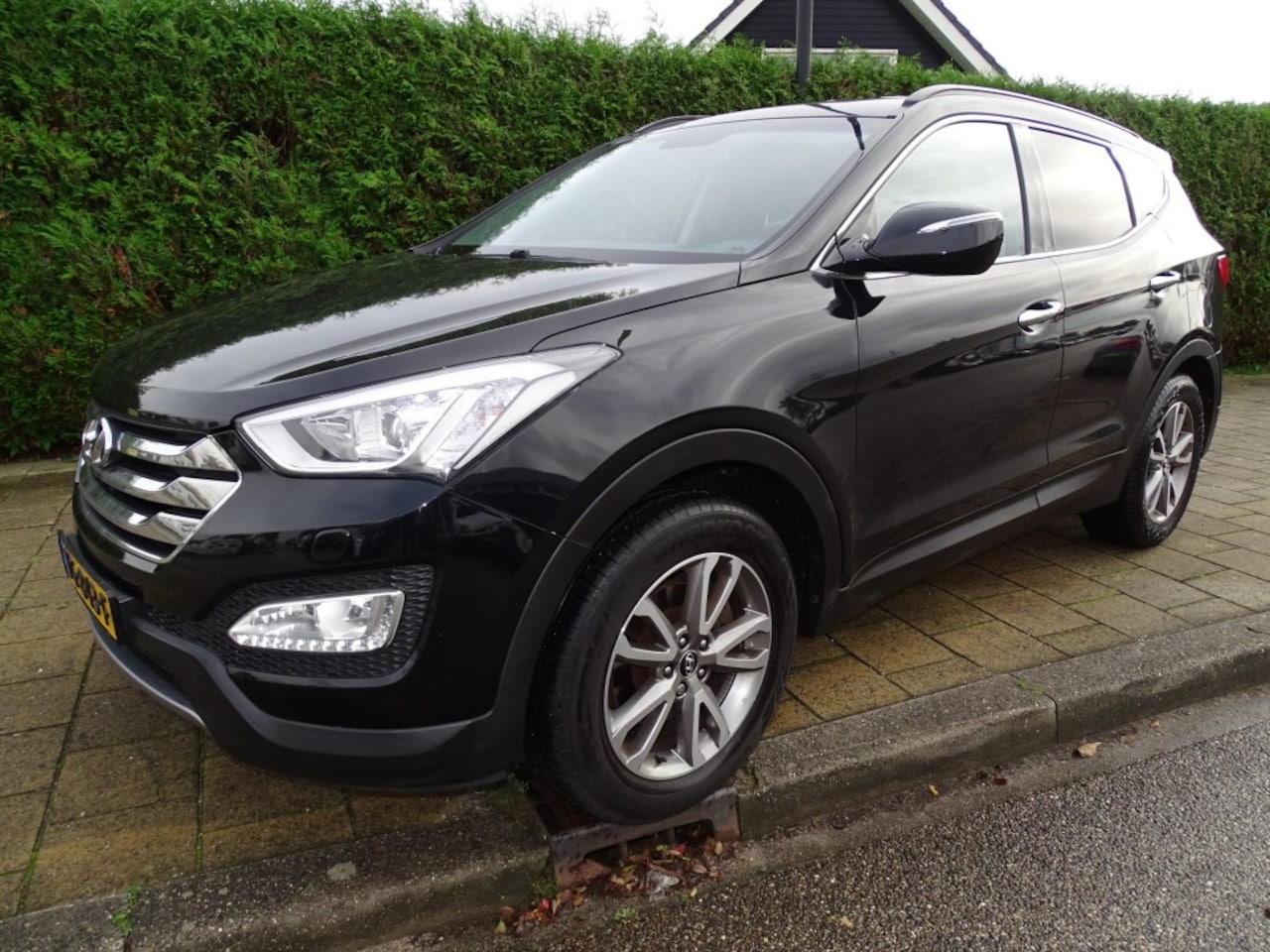 Hyundai Santa Fe - 2.2 CRDI BUS. ED 200 Pk--Grijskenteken-Navi-Cruise-Hill Hold-Tre - AutoWereld.nl