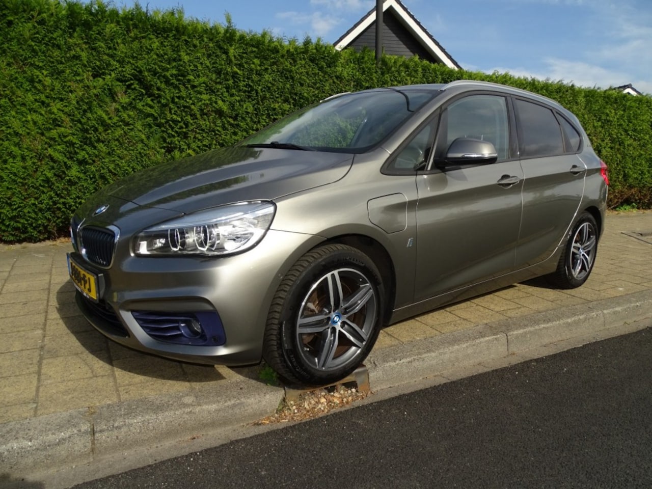 BMW 2-Serie - 225XE IP CENT HIGHEX-Hybride-Media-Navi-Blth-Clima-Cruise-Pdc - AutoWereld.nl