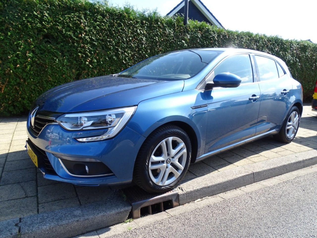 Renault Mégane - 1.2 TCE BOSE-Navi-Cruise-Clima-Blth-Usb/Aux - AutoWereld.nl