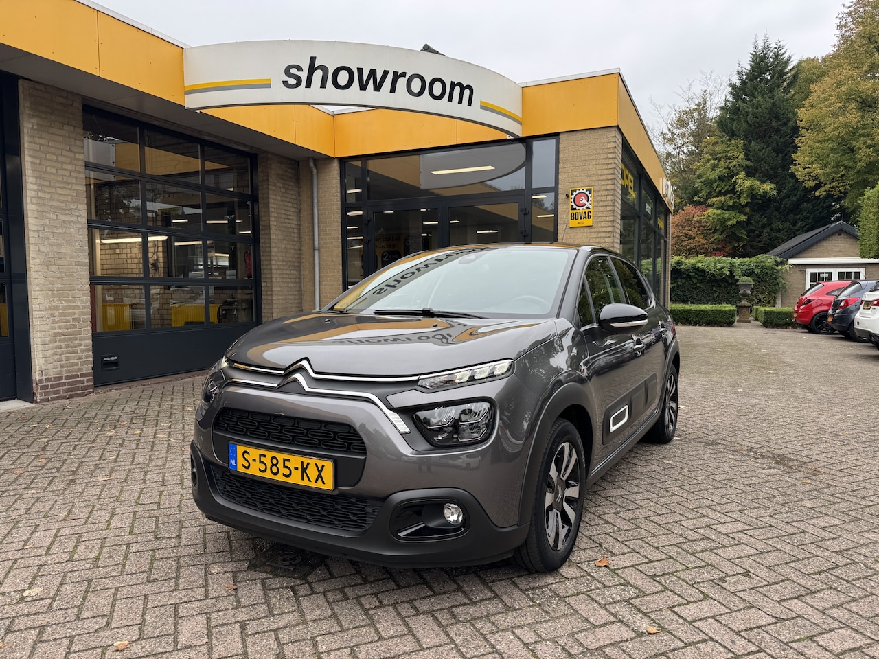 Citroën C3 - 1.2 PureTech Feel Edition Automaat Climate Control Navi Carplay - AutoWereld.nl
