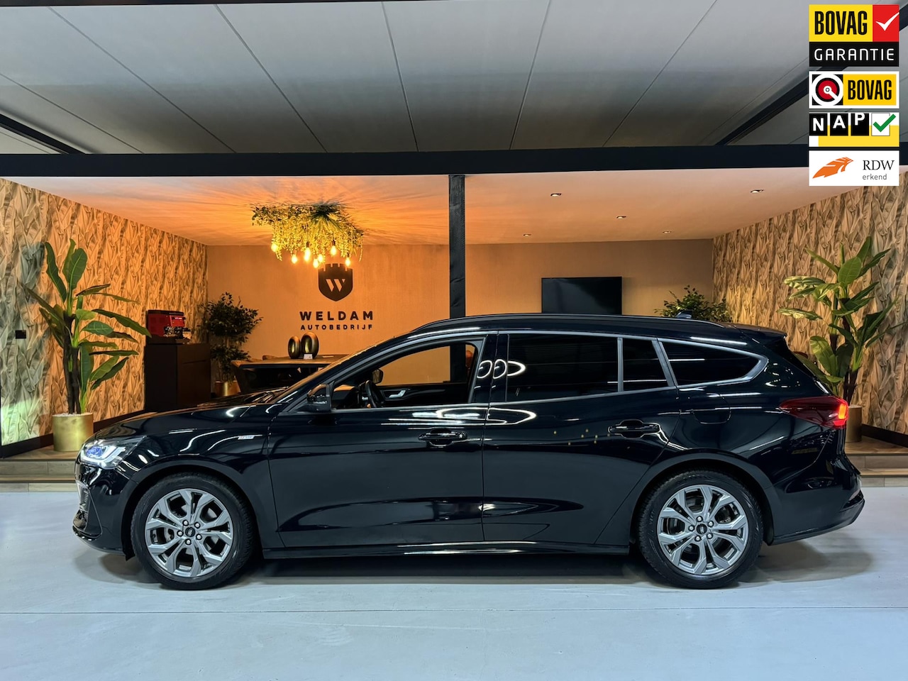 Ford Focus Wagon - 1.0 EcoBoost Mild-Hybrid ST Line Garantie Carplay StuurVW StoelVW Cruise Clima Navi Lane L - AutoWereld.nl
