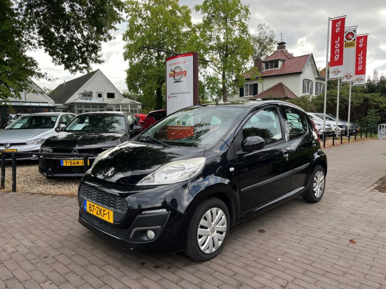Peugeot 107 - 1.0 ACTIVE 5-DEURS / AIRCO / RADIO-CD / ELEK. RAMEN - AutoWereld.nl