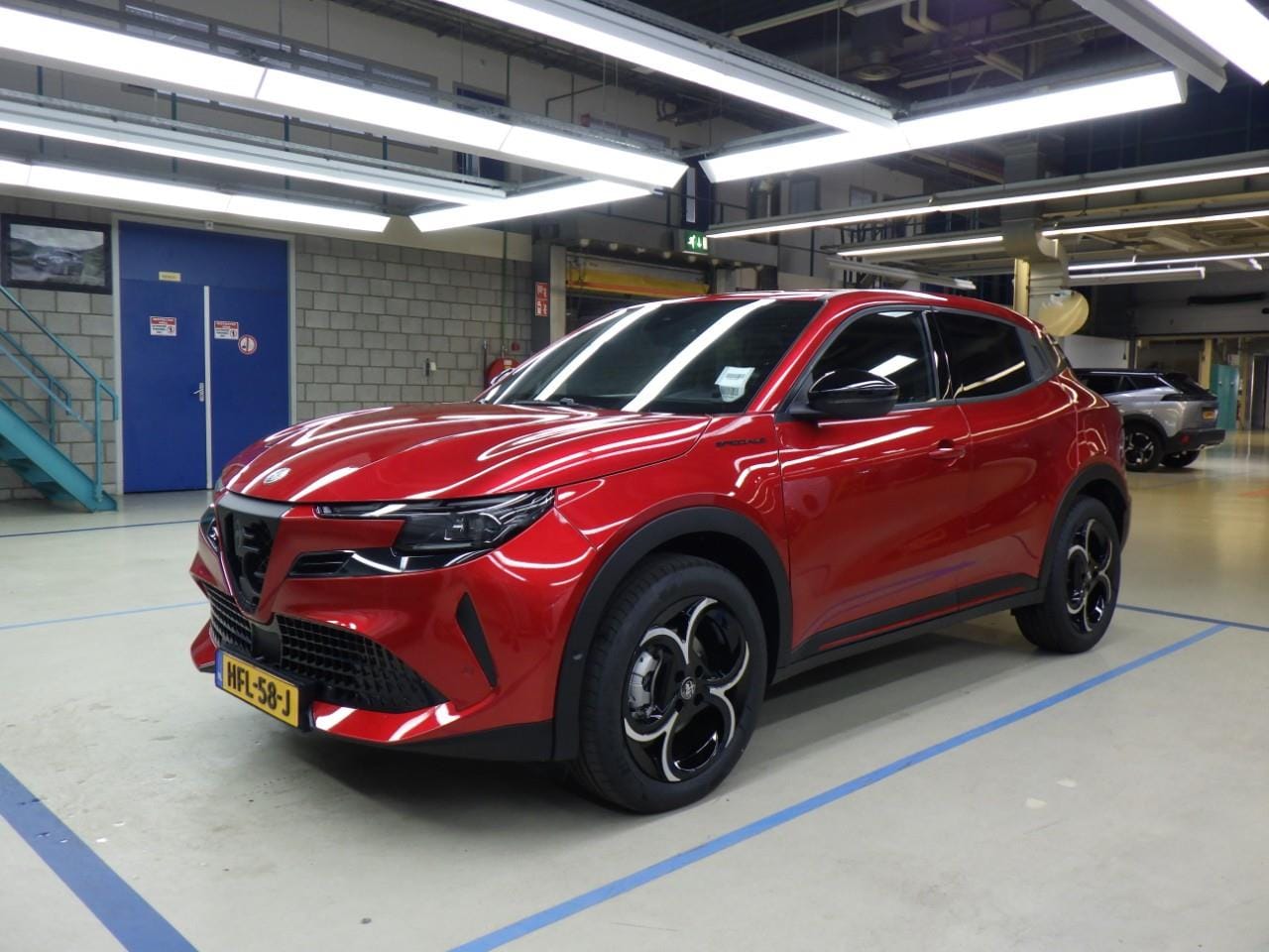 Alfa Romeo Junior - 1.2 Turbo Hybrid Ibrida Speciale 136pk Automaat | Pack Techno | Leder | Massage | Elektr. - AutoWereld.nl