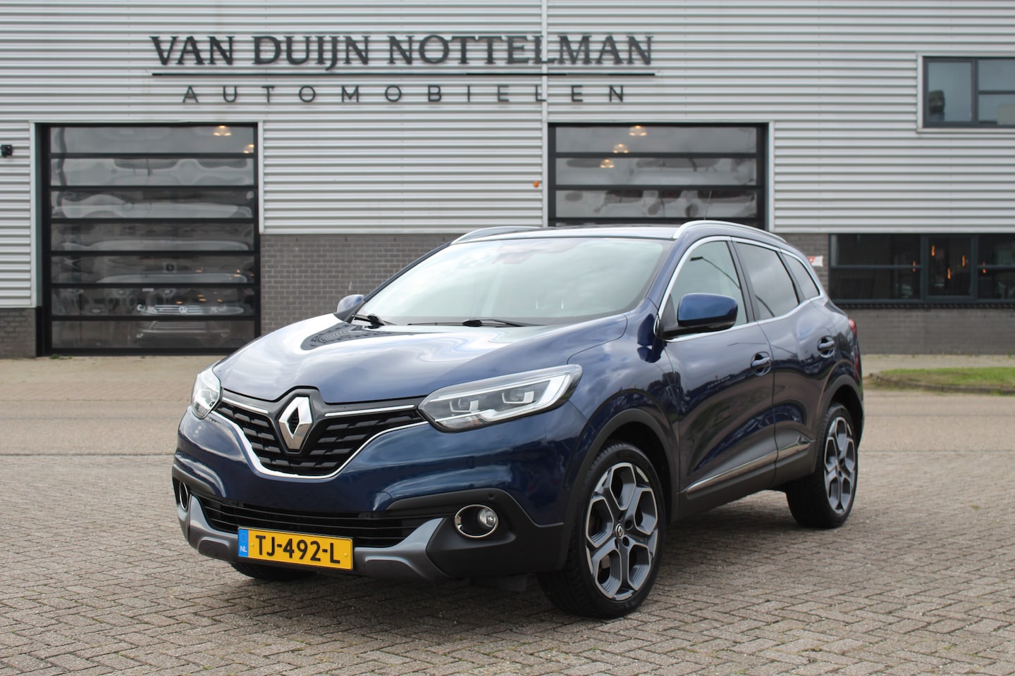 Renault Kadjar - 1.2 TCe Intens / Carplay / Camera / Keyless / Leer / N.A.P. - AutoWereld.nl