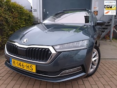 Skoda Octavia Combi - 1.0 e-TSI Business Edition Plus open dak stoelverwarming