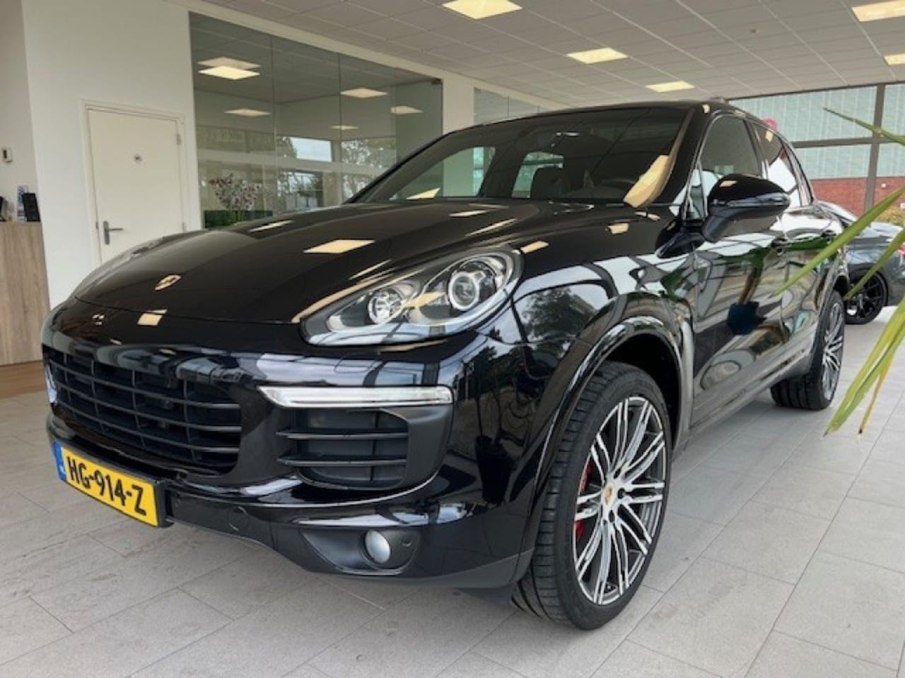 Porsche Cayenne - Cayenne S 3.0 S E-Hybrid - AutoWereld.nl