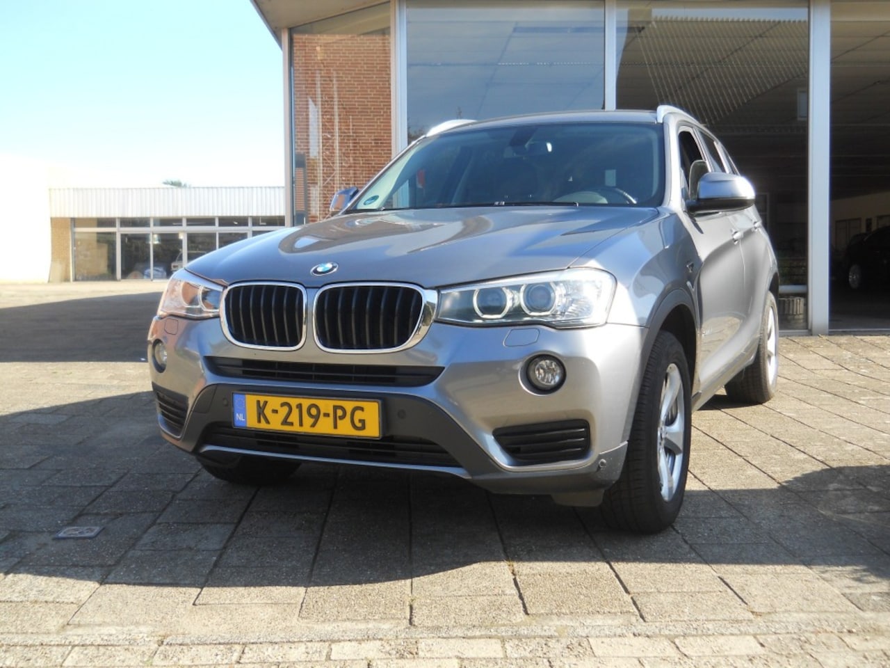BMW X3 - 2.0i xDrive 2.0i X-Drive - AutoWereld.nl