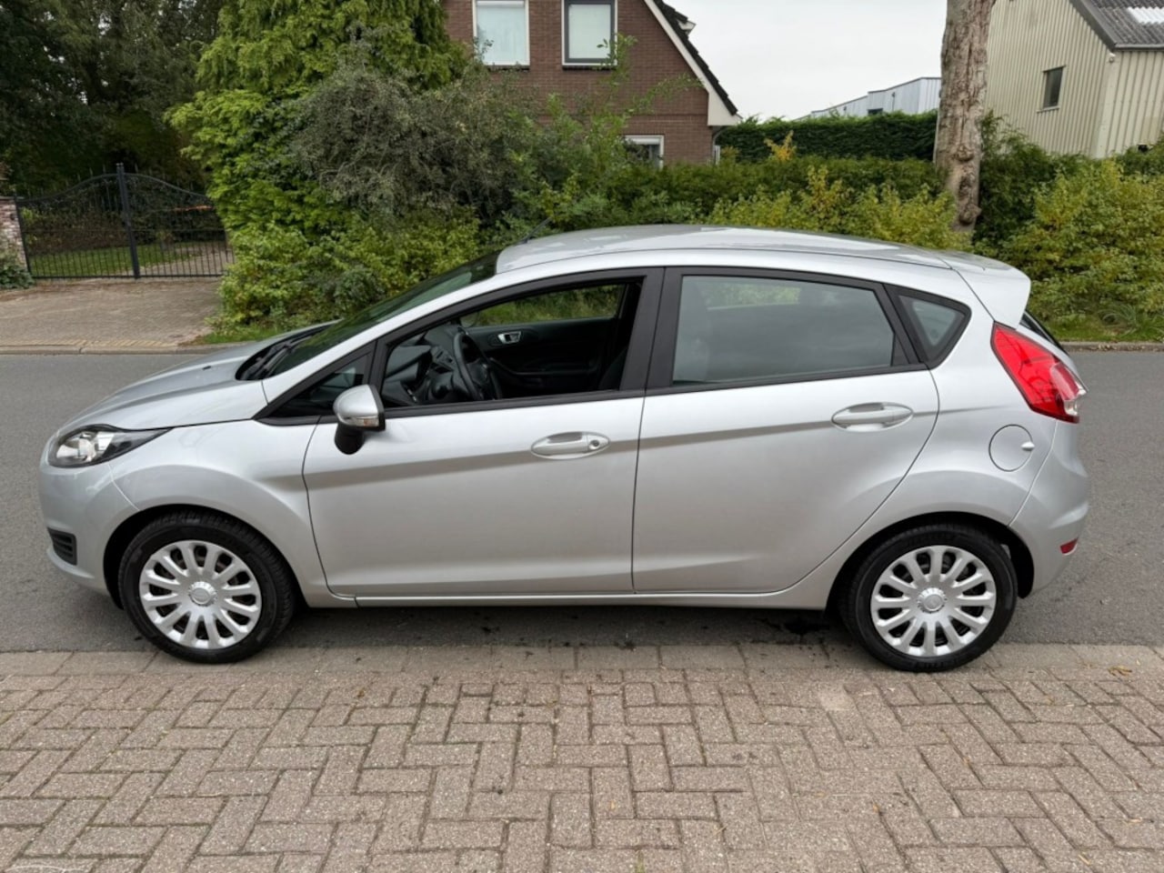 Ford Fiesta - 1.0 Style*airco*trekhaak*NAP* - AutoWereld.nl