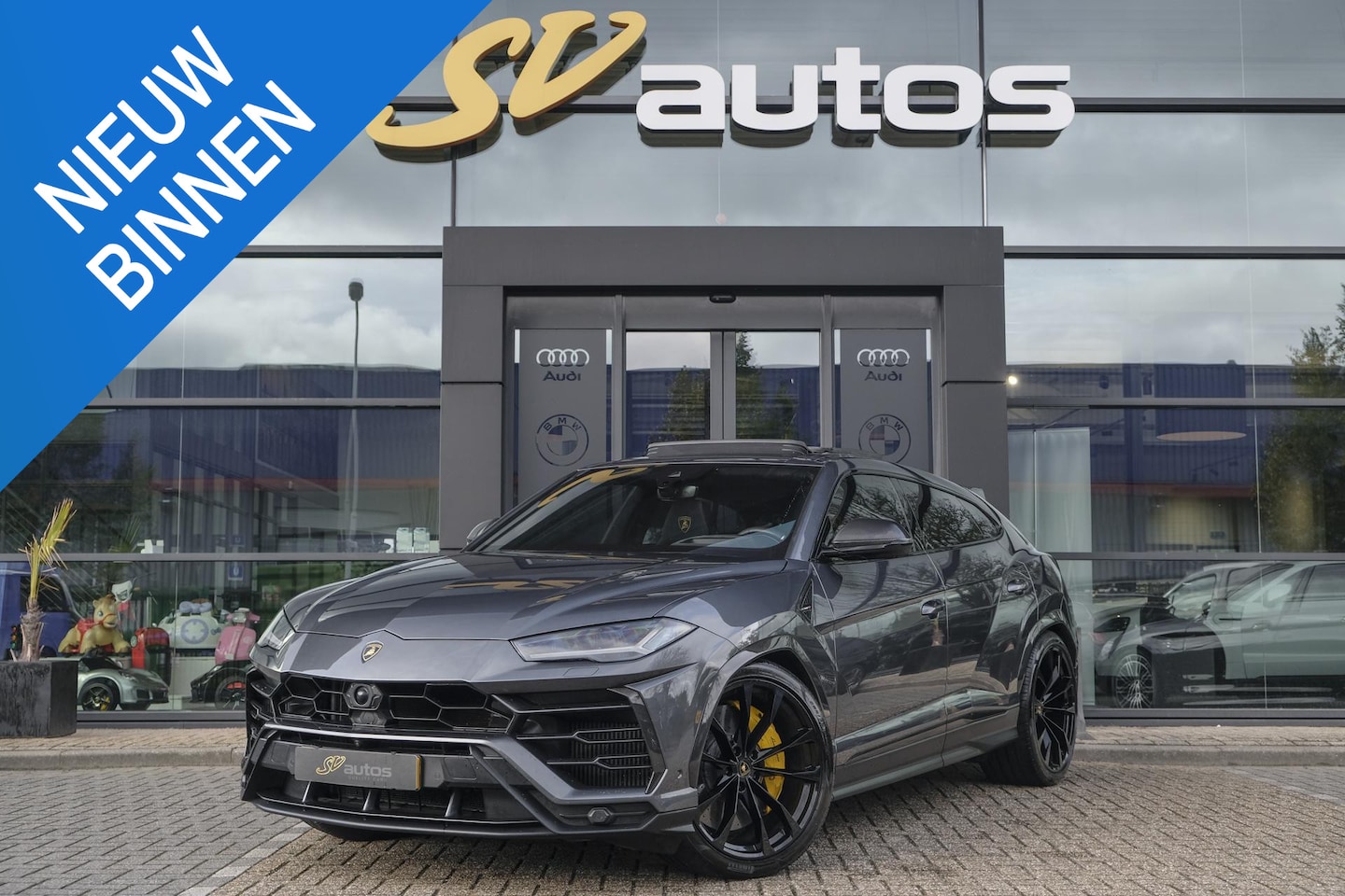 Lamborghini Urus - 4.0 V8 650pk Panoramadak NLauto 4-seat config Carbon Bang&Olufsen 4-wielsturing Massage St - AutoWereld.nl