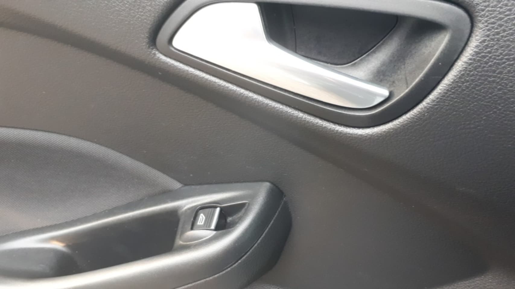 Ford Focus - 1.0 Lease Edition RADIO CD/CLIMATE/NAVI/CRUISE/CV