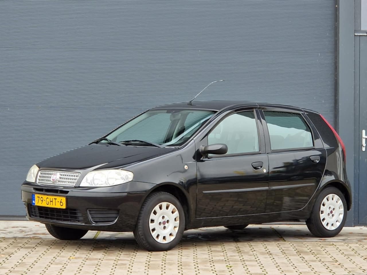 Fiat Punto - 1.2 Active airco nap a/z onderhouden apk 9'2026 - AutoWereld.nl