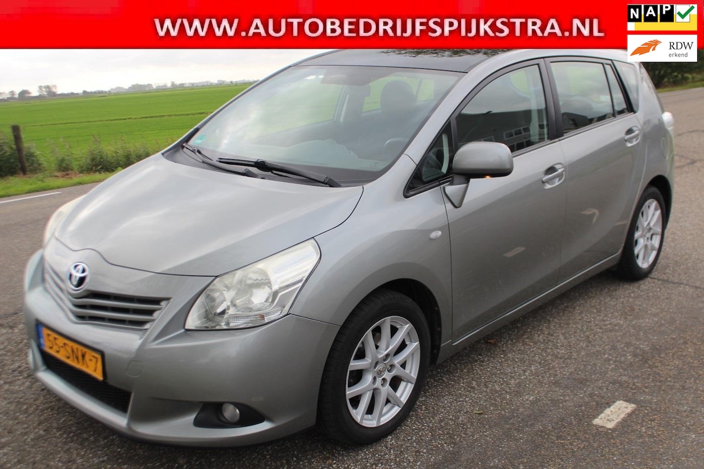 Toyota Verso - 1.8 VVT-i Business // AUTOMAAT / PANO // - AutoWereld.nl