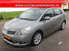 Toyota Verso - 1.8 VVT-i Business // AUTOMAAT / PANO //