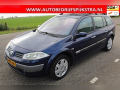 Renault Mégane Grand Tour - 2.0-16V Dynamique Luxe // APK 10/2026 //
