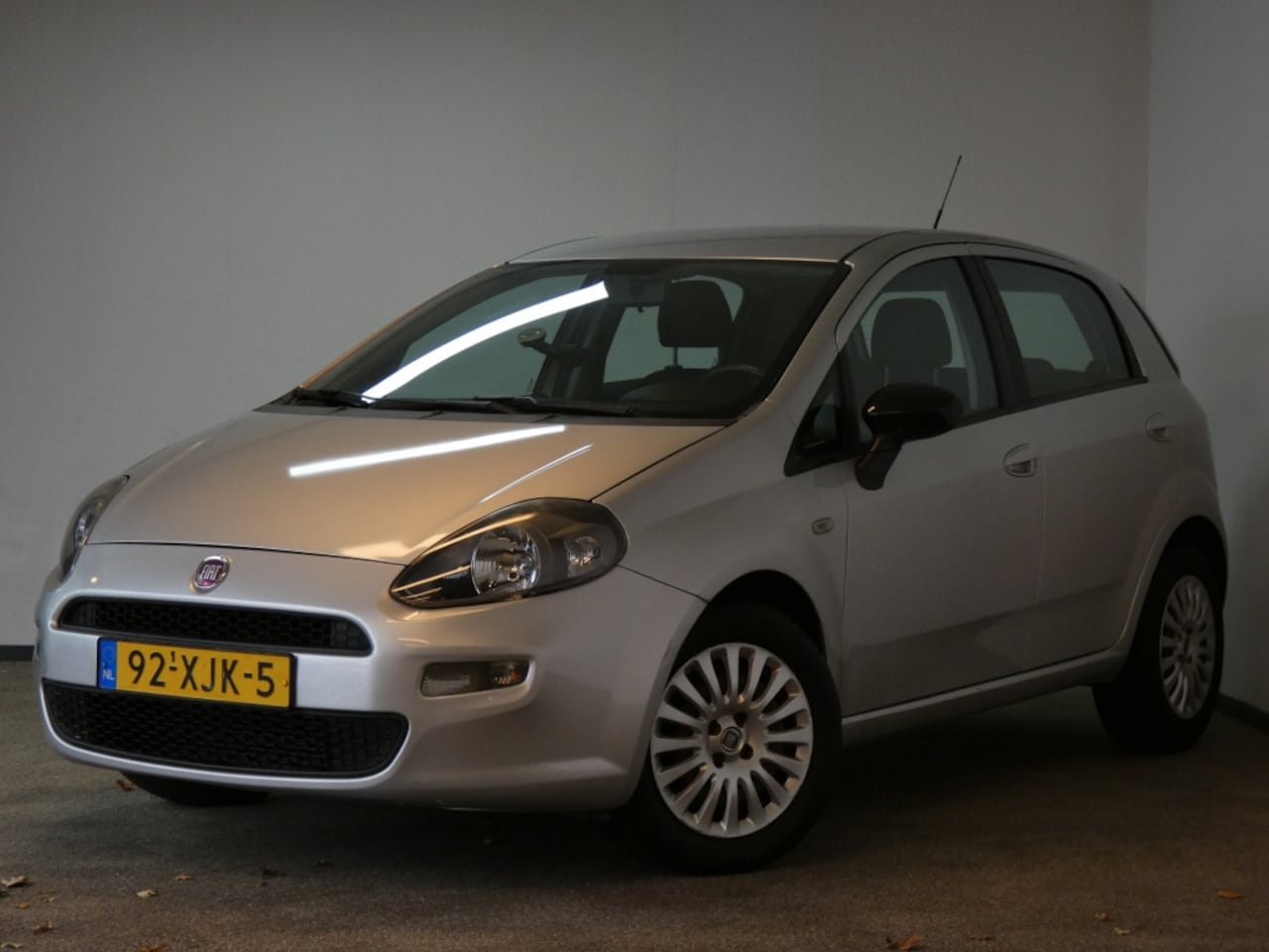 Fiat Punto Evo - 0.9 TwinAir Easy Nwe APK airco - AutoWereld.nl