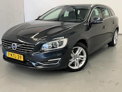 Volvo V60 - 2.4 D6 AWD Plug-In Summum / Trekhaak / Memory